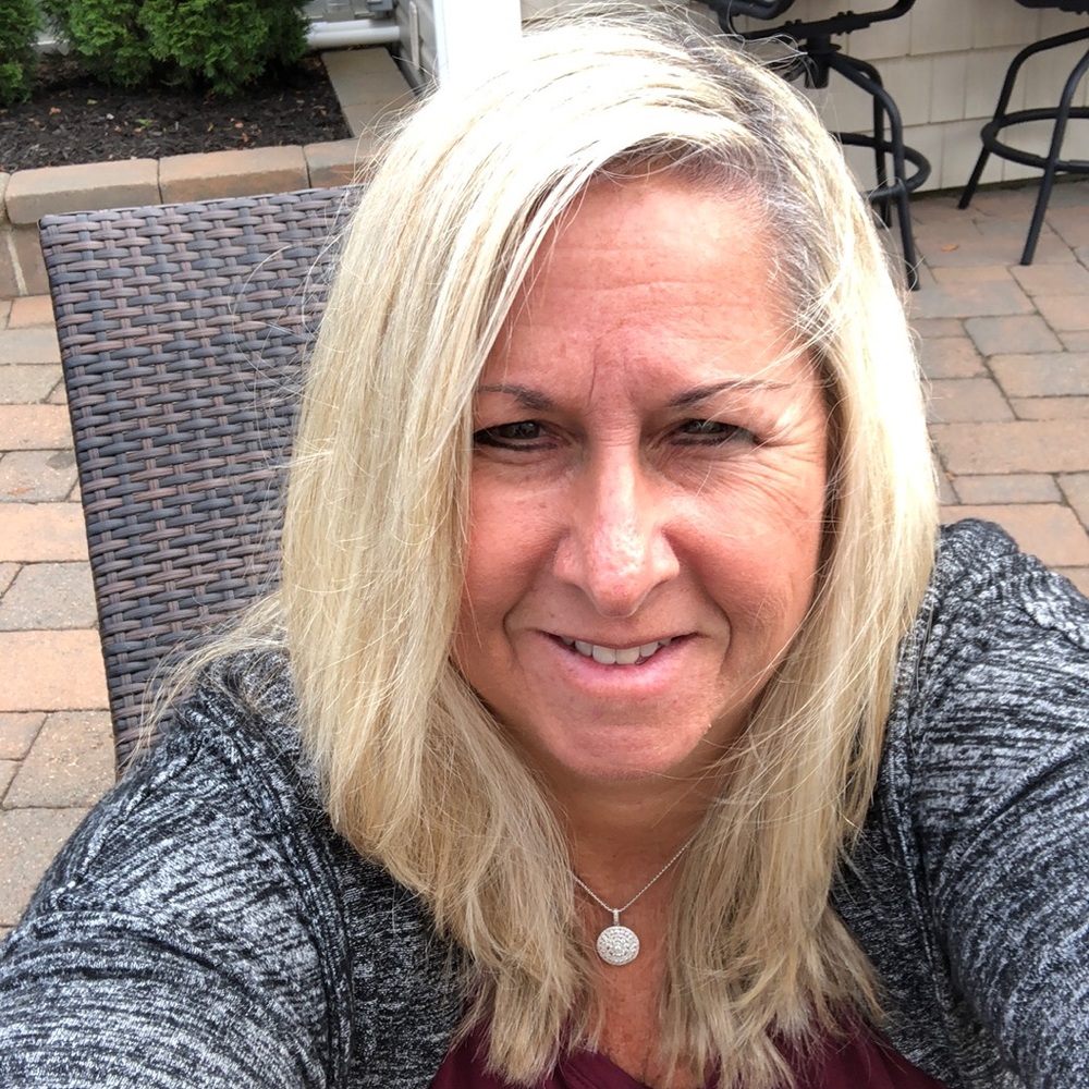 Meet your Posher, Stacy